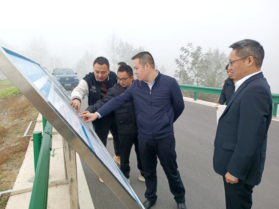 县委常委蒋仁林调研明月山西麓旅游环线项目建设